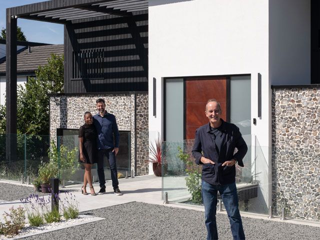 Grand Designs Davi and Matt with Kevin McCloud