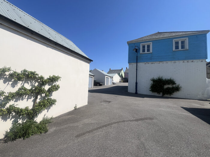 parking court at Nansledan