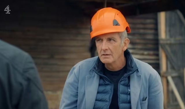 Kevin McCloud in hard hat at Grand Designs Bedfordshire barn